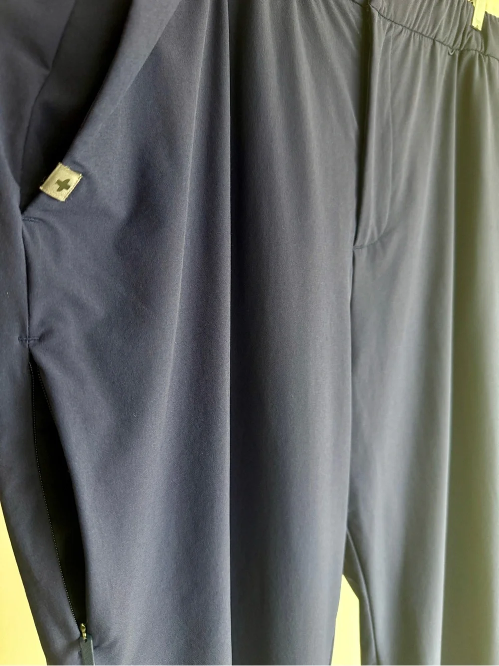 Figs Men’s FIGSPRO Tailored Trouser in Navy - XXL/SHORT